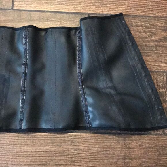 ANN CHERY BLACK TRAINER CORCET SIZE 32 - Picture 9 of 9